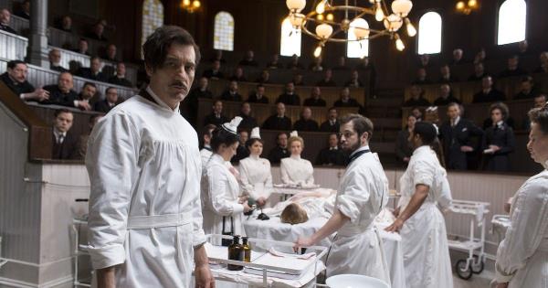 Clive Owen in The Knick